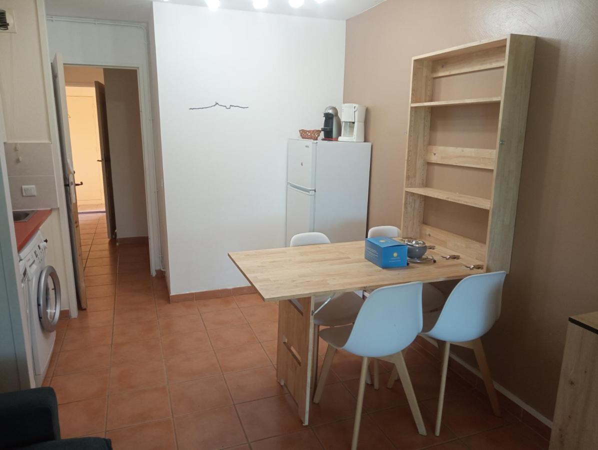 Apartamento Domaine Et Golf De Pont Royal Mallemort Exterior foto