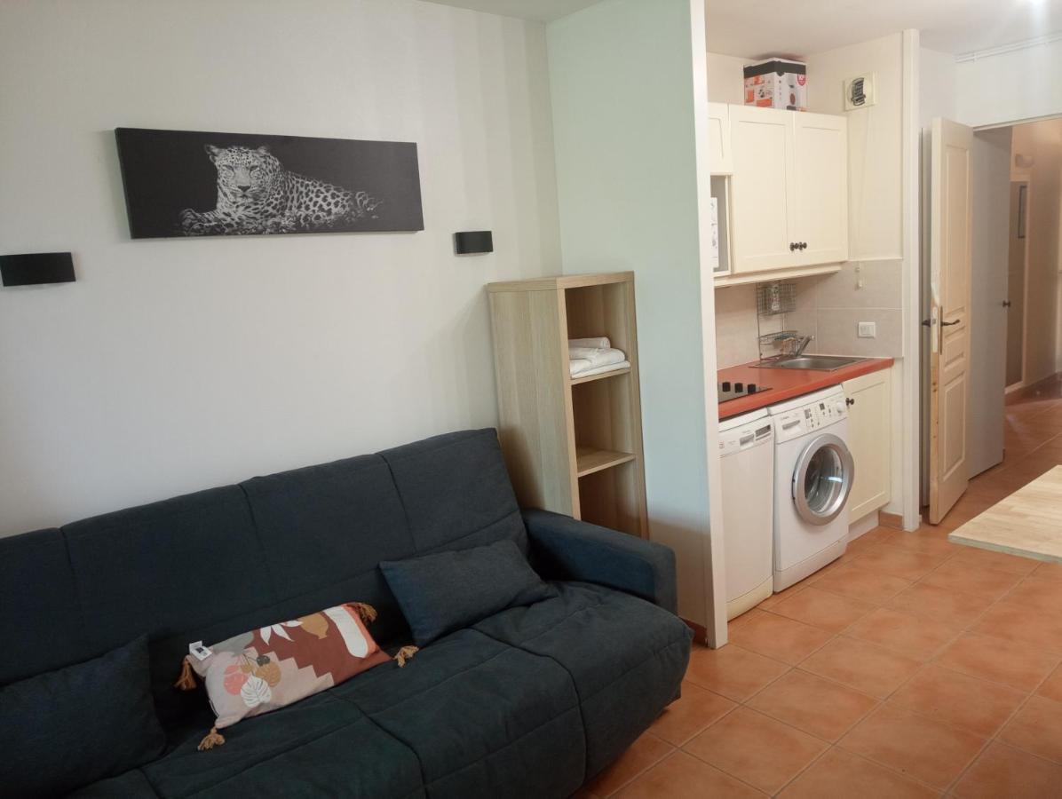 Apartamento Domaine Et Golf De Pont Royal Mallemort Exterior foto